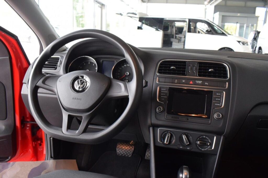 Volkswagen Polo Exposé-Bild 11