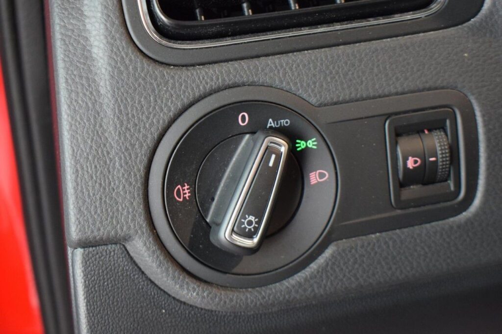 Volkswagen Polo Exposé-Bild 13