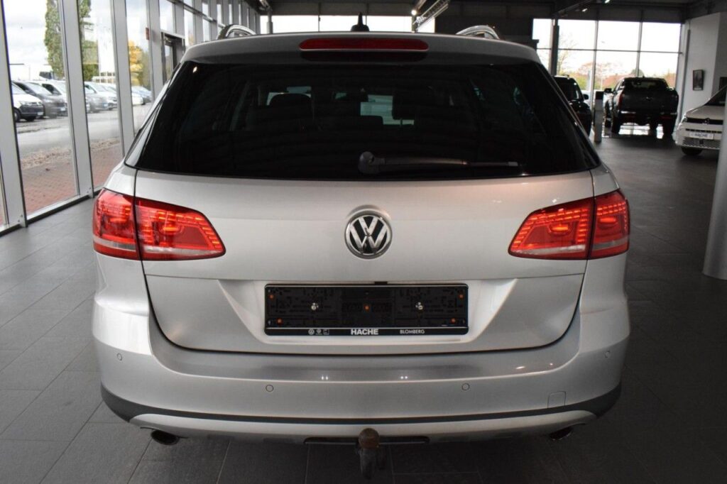 Volkswagen Passat Alltrack Exposé-Bild 5