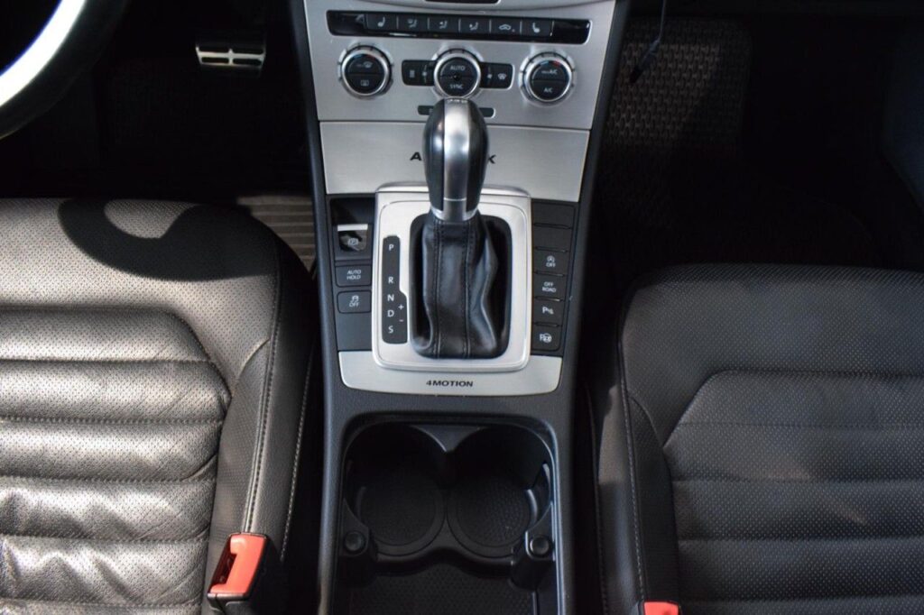 Volkswagen Passat Alltrack Exposé-Bild 13