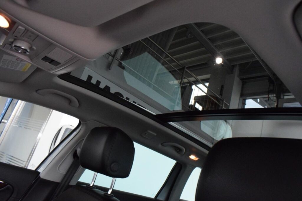 Volkswagen Passat Alltrack Exposé-Bild 19