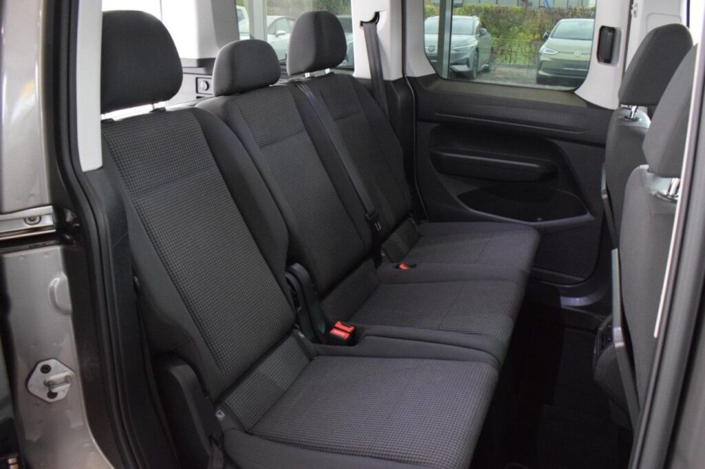 Volkswagen Caddy Exposé-Bild 8