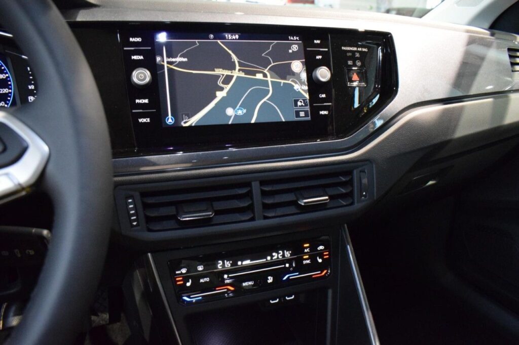 Volkswagen Polo Exposé-Bild 12