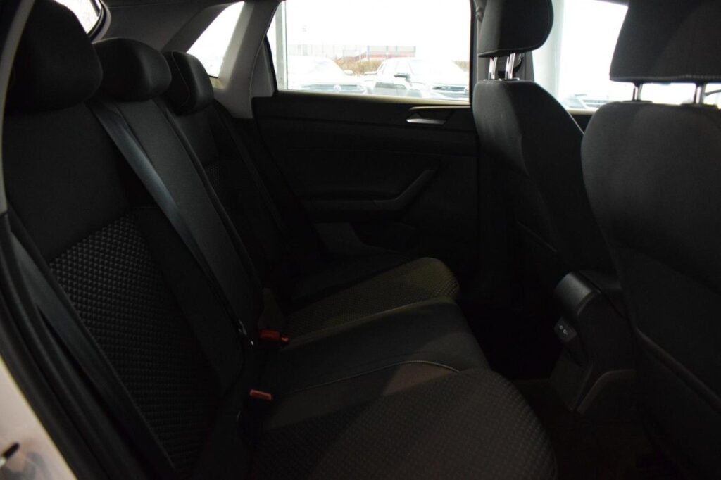 Volkswagen Polo Exposé-Bild 8