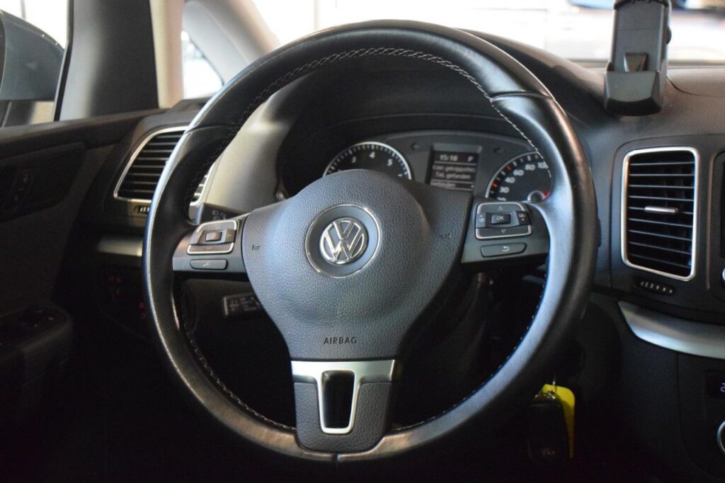 Volkswagen Sharan Exposé-Bild 12