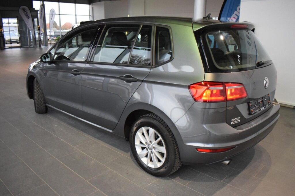 Volkswagen Golf Sportsvan Exposé-Bild 4