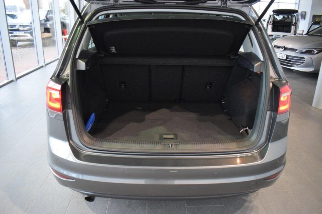 Volkswagen Golf Sportsvan Exposé-Bild 9