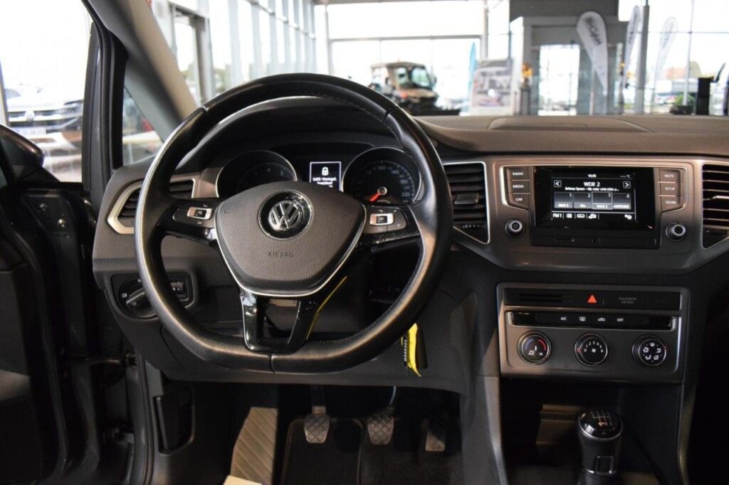 Volkswagen Golf Sportsvan Exposé-Bild 10