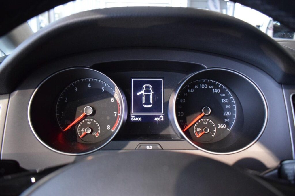 Volkswagen Golf Sportsvan Exposé-Bild 14