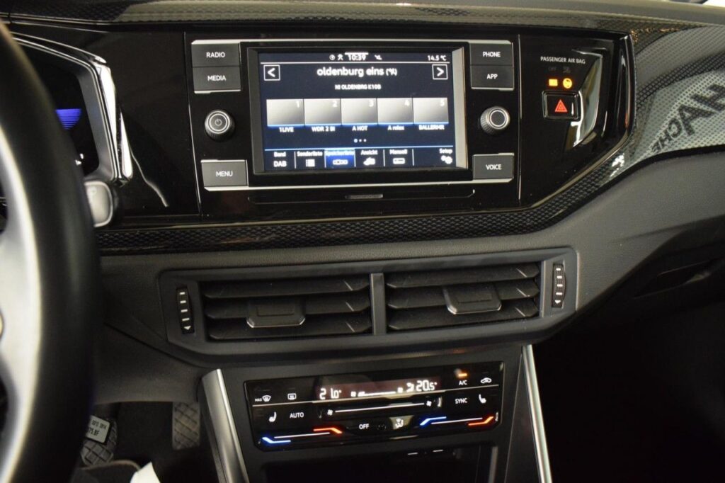 Volkswagen Polo Exposé-Bild 15