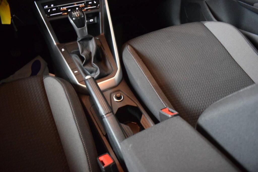 Volkswagen Polo Exposé-Bild 11