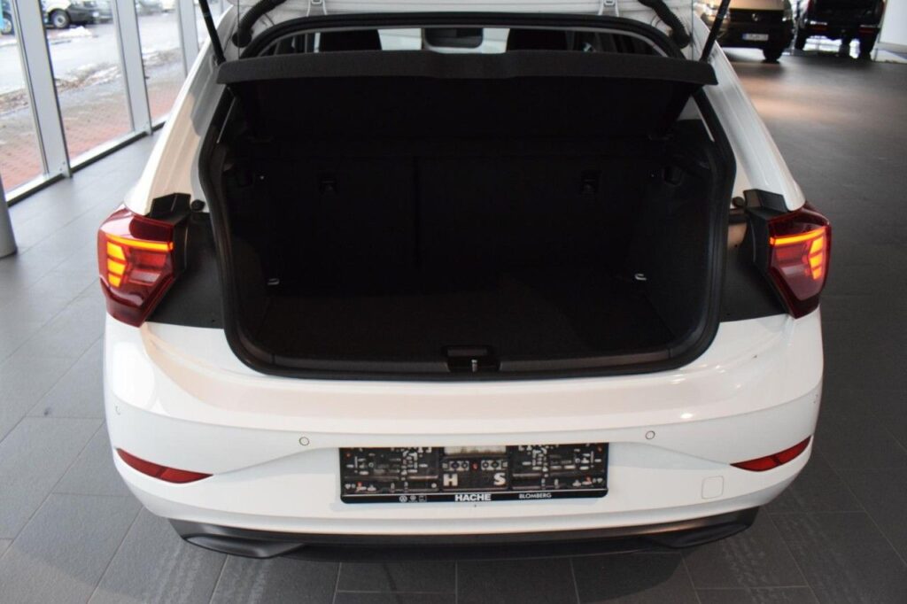 Volkswagen Polo Exposé-Bild 9