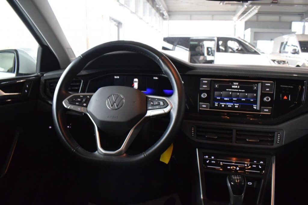 Volkswagen Polo Exposé-Bild 10