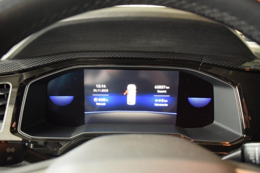 Volkswagen Polo Exposé-Bild 15