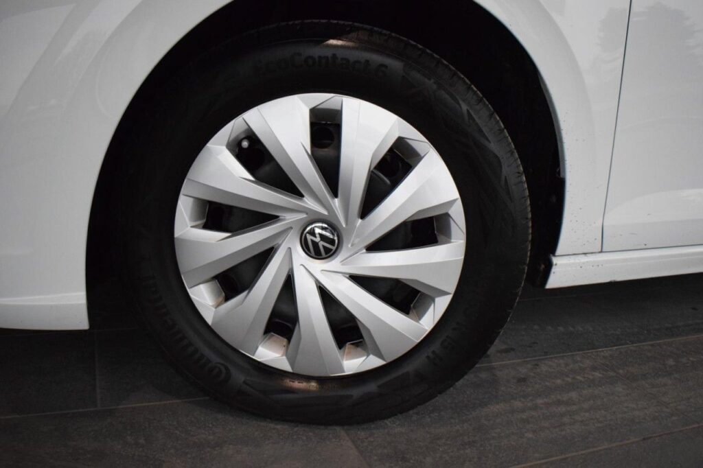 Volkswagen Polo Exposé-Bild 17