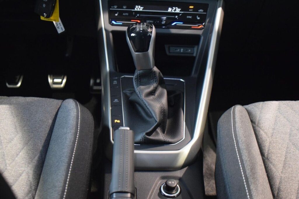 webc vehicle 69963 415941329 019.jpg