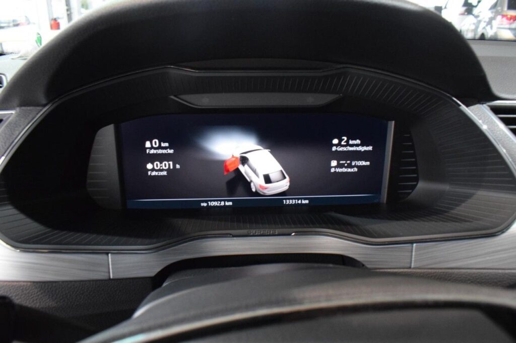 Skoda Superb Exposé-Bild 14