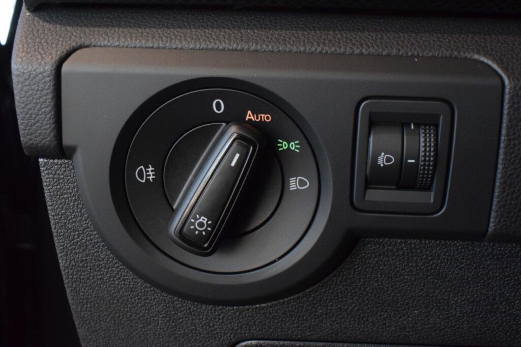webc vehicle 69994 428789207 010.jpg