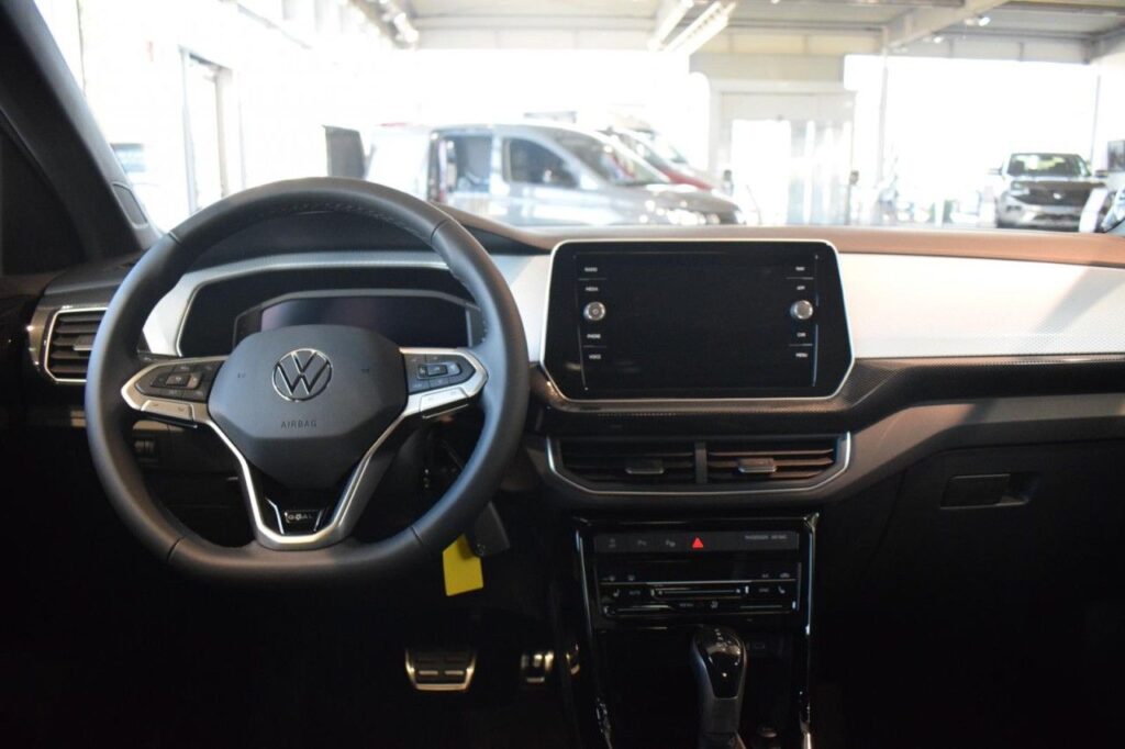 webc vehicle 69994 428789207 011.jpg