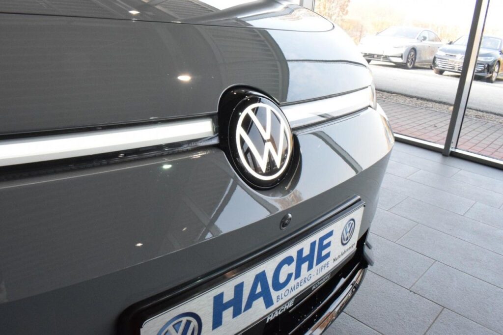webc vehicle 69995 417775263 019.jpg