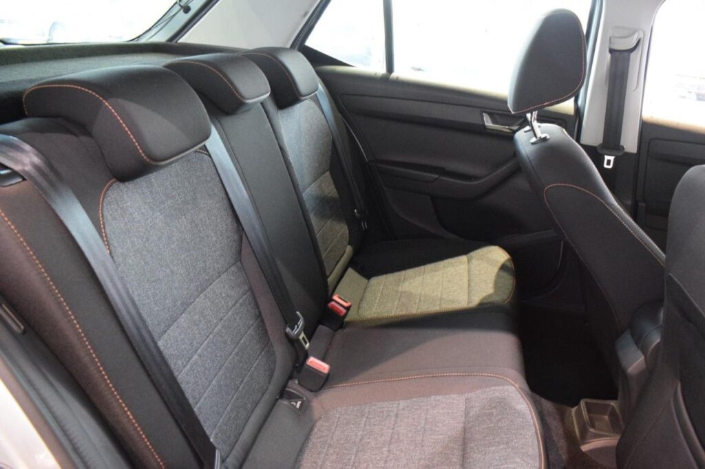 Skoda Fabia Exposé-Bild 8