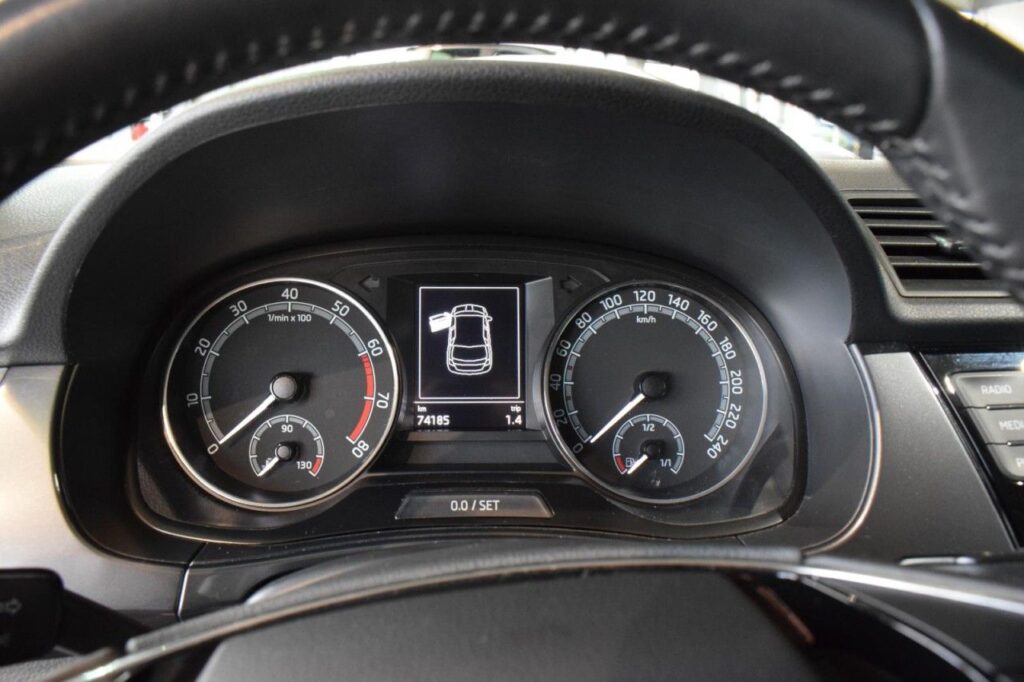 Skoda Fabia Exposé-Bild 14