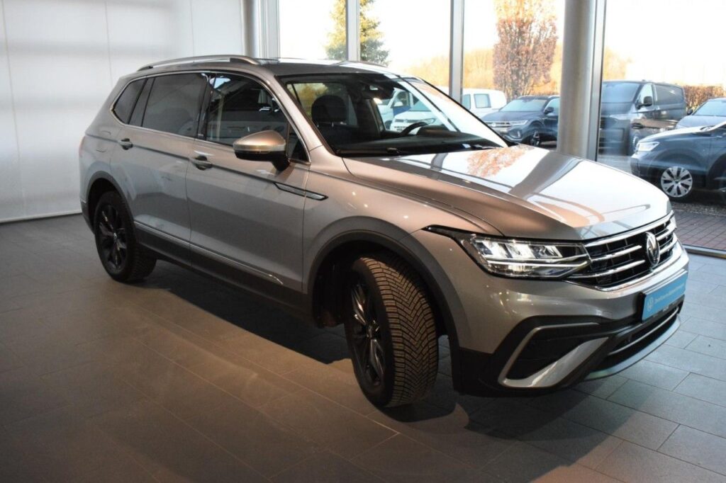 Volkswagen Tiguan Allspace Exposé-Bild 2