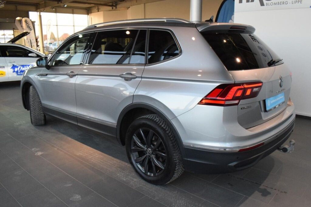 Volkswagen Tiguan Allspace Exposé-Bild 4