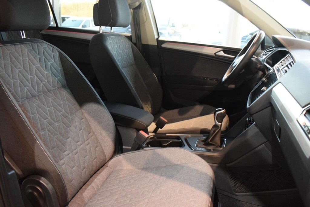 Volkswagen Tiguan Allspace Exposé-Bild 7