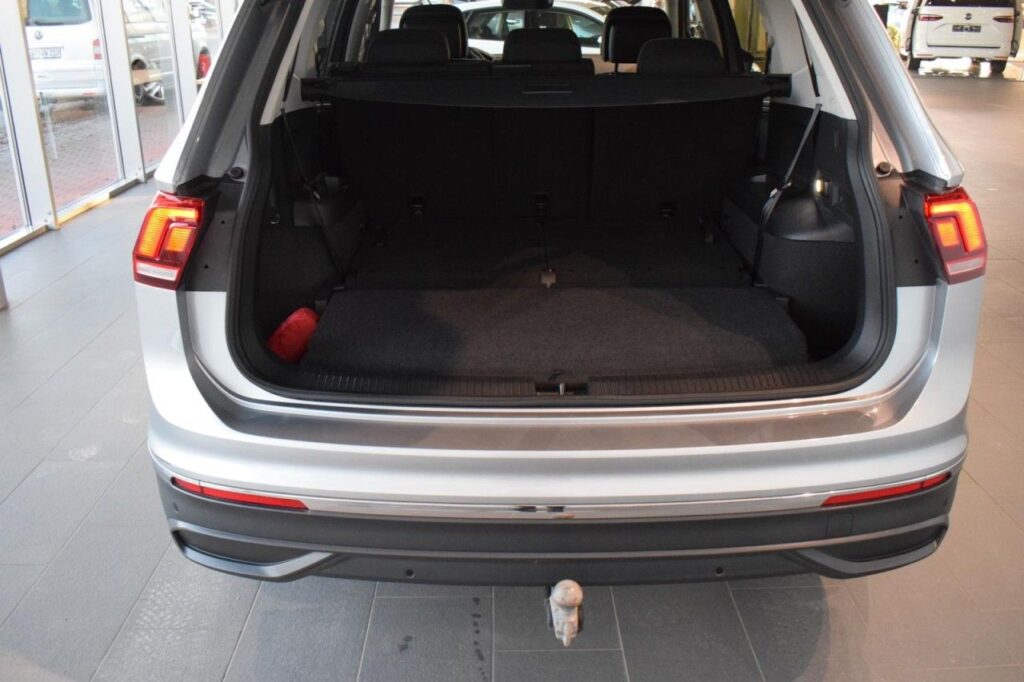 Volkswagen Tiguan Allspace Exposé-Bild 9