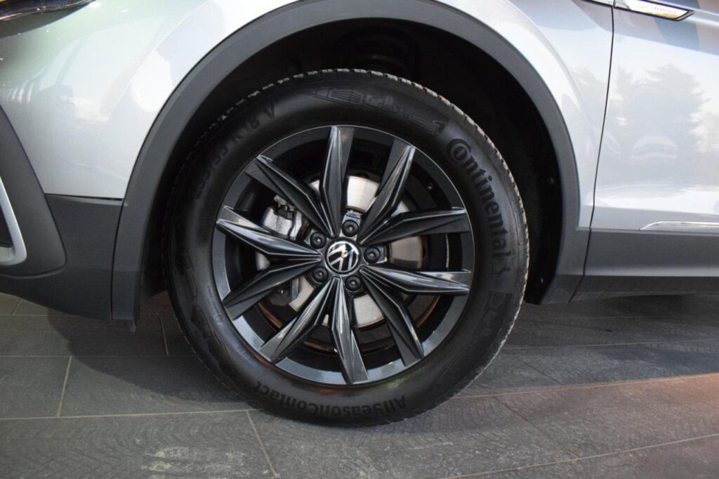 Volkswagen Tiguan Allspace Exposé-Bild 17