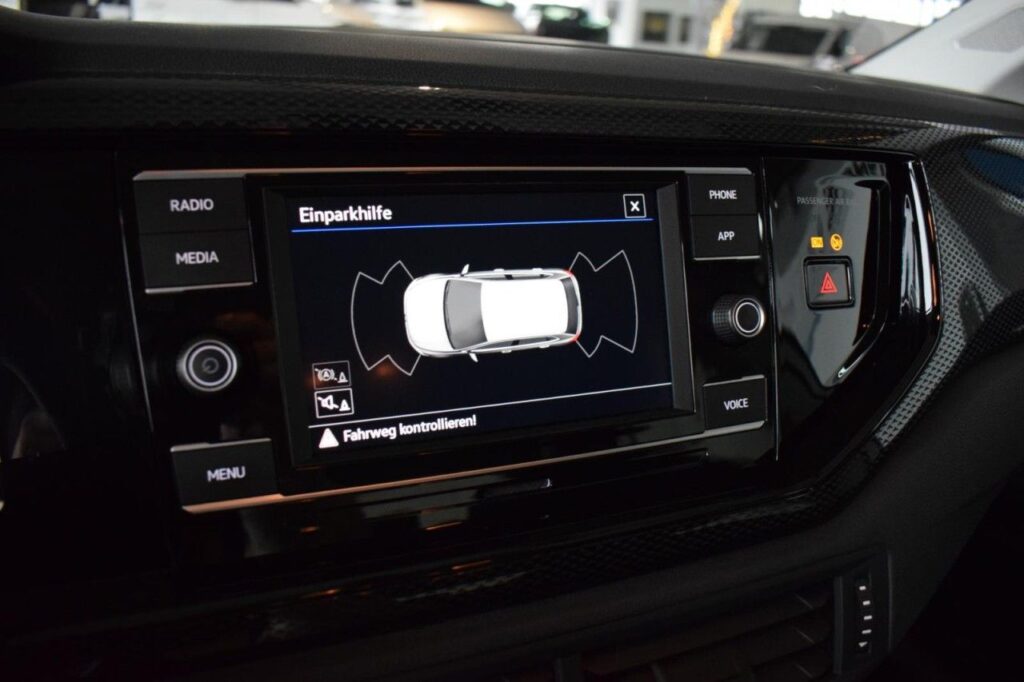 Volkswagen Polo Exposé-Bild 15