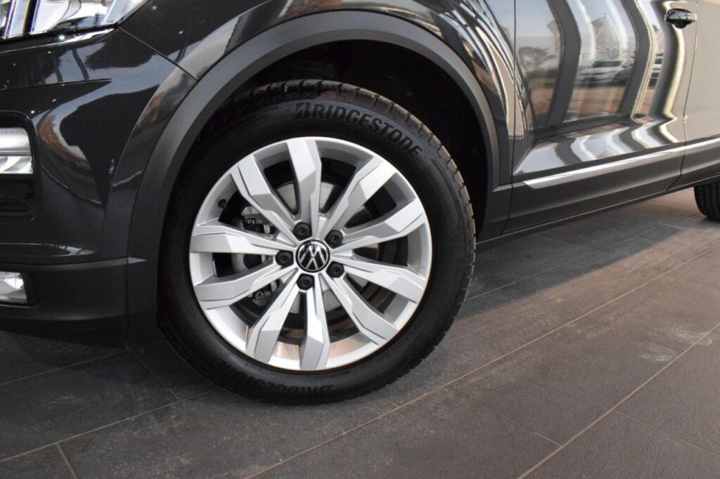 Volkswagen T-Roc Exposé-Bild 9