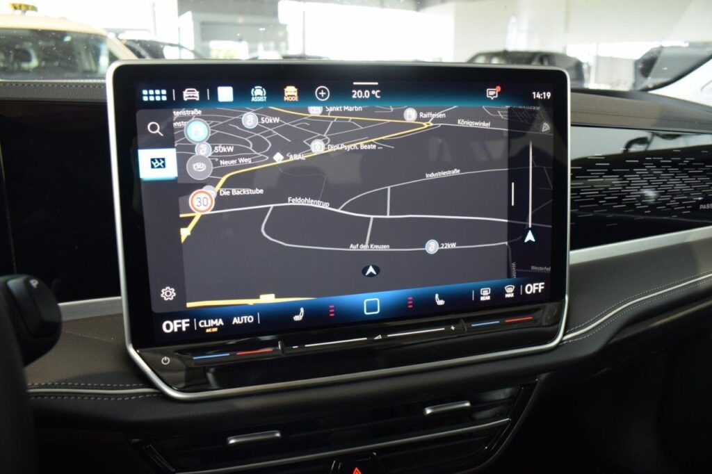 Volkswagen Passat Variant Exposé-Bild 14