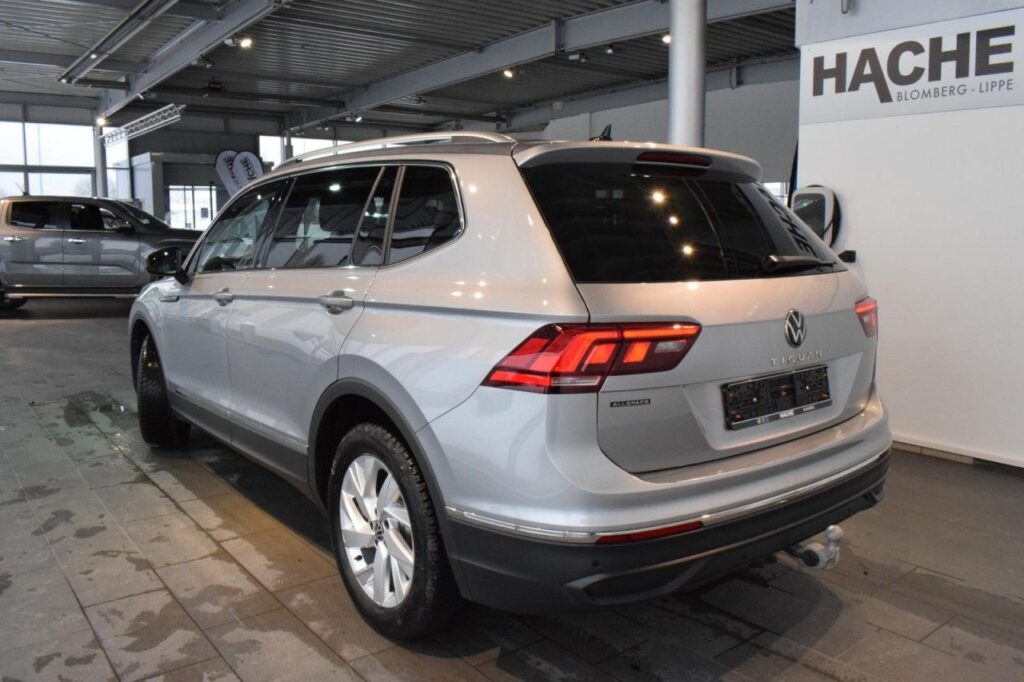 Volkswagen Tiguan Allspace Exposé-Bild 4