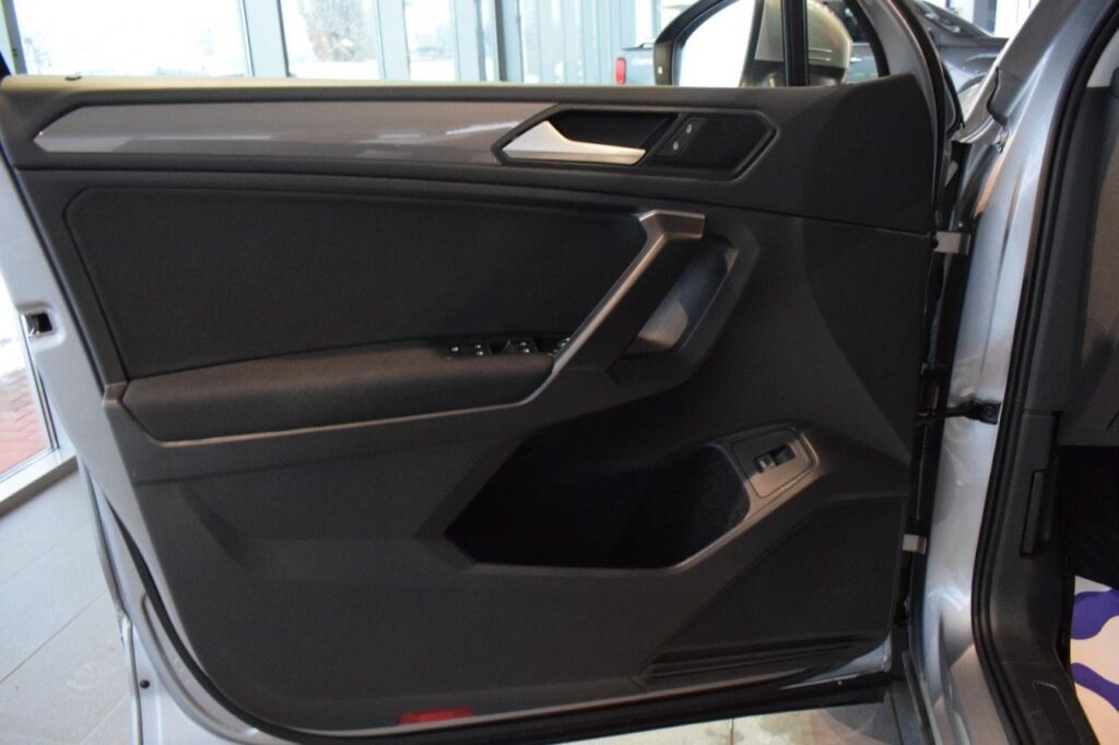 Volkswagen Tiguan Allspace Exposé-Bild 7