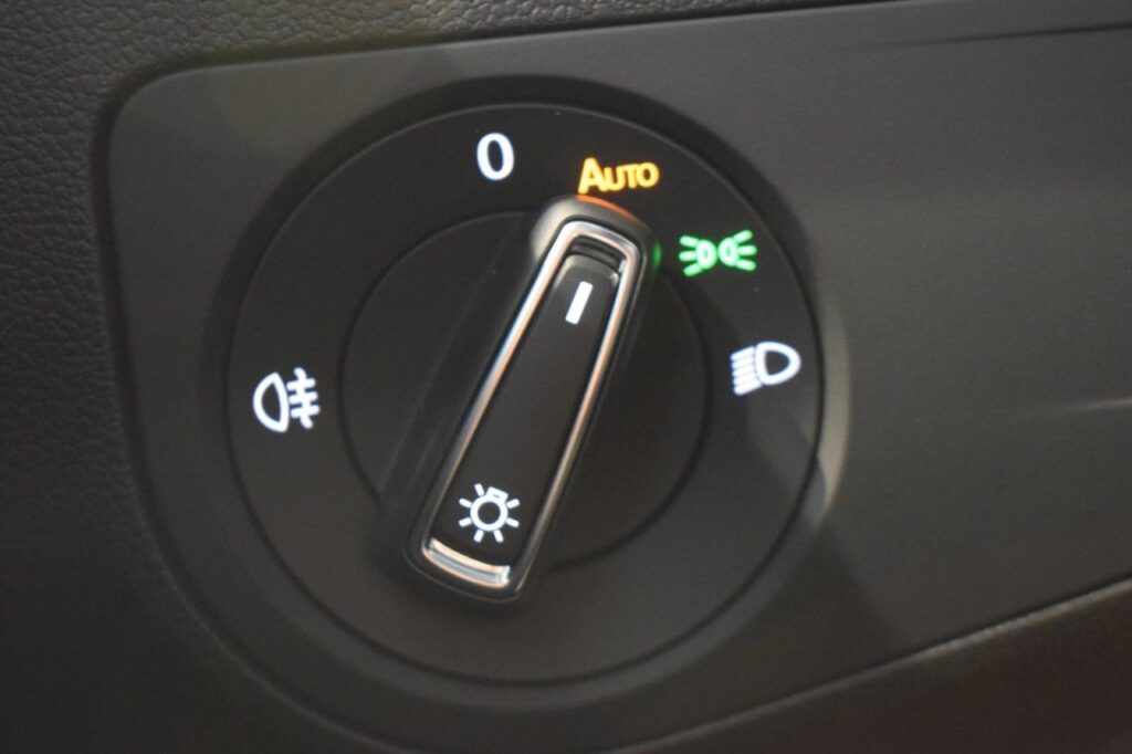 Volkswagen Tiguan Allspace Exposé-Bild 13