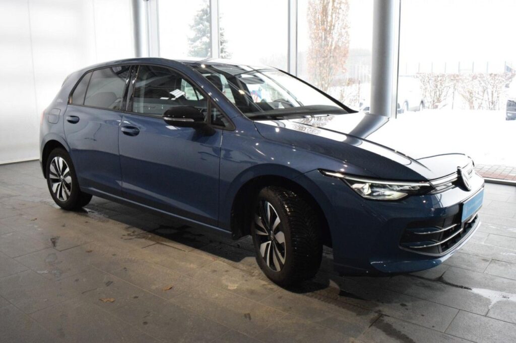 Volkswagen Golf Exposé-Bild 2