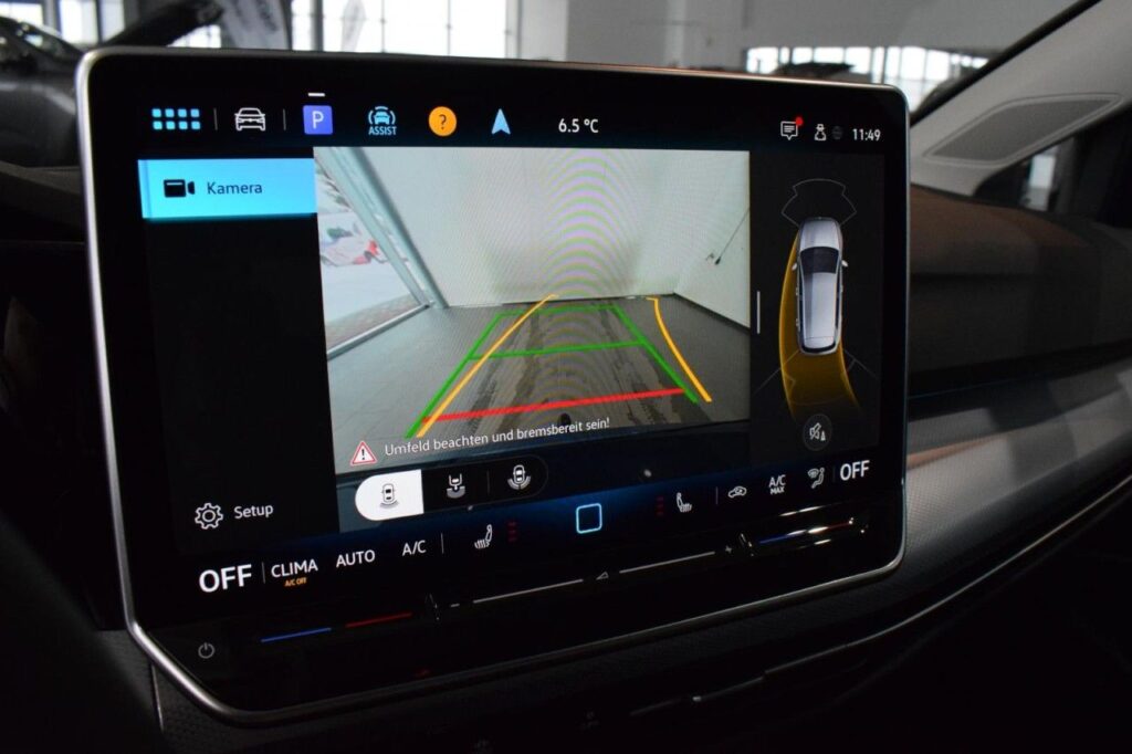 Volkswagen Golf Exposé-Bild 13