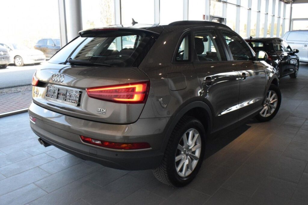 Audi Q3 Exposé-Bild 3