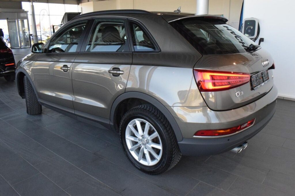 Audi Q3 Exposé-Bild 4