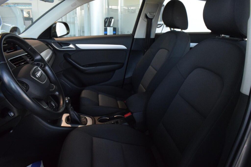 Audi Q3 Exposé-Bild 5