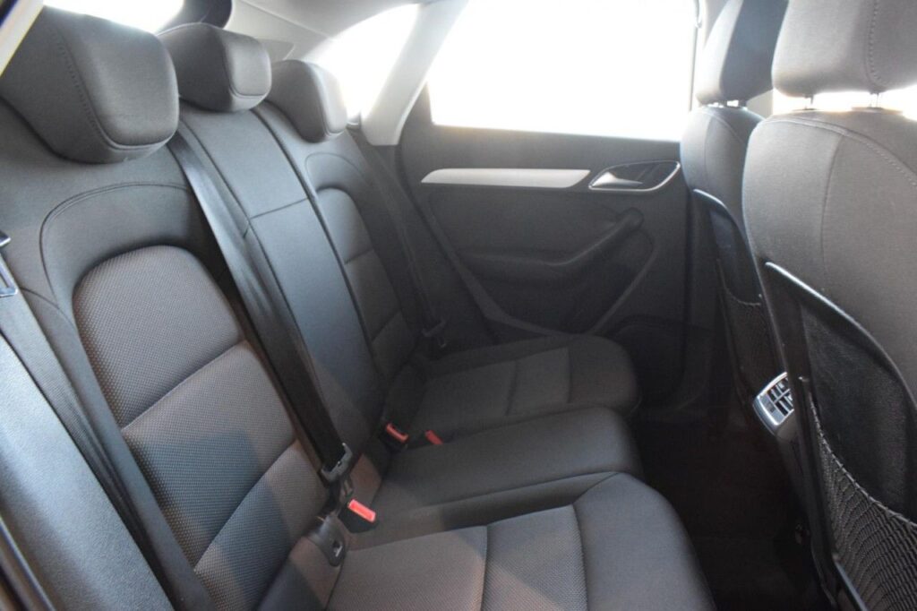 Audi Q3 Exposé-Bild 8
