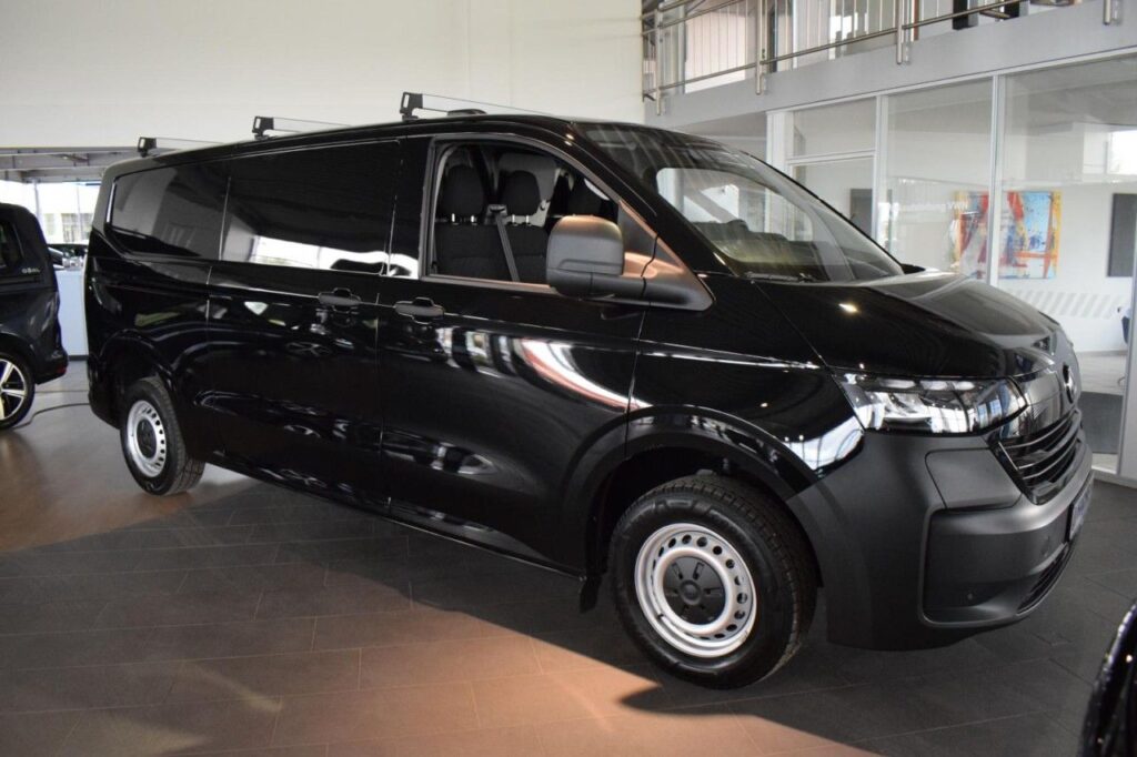 webc vehicle 83983 420945522 003.jpg