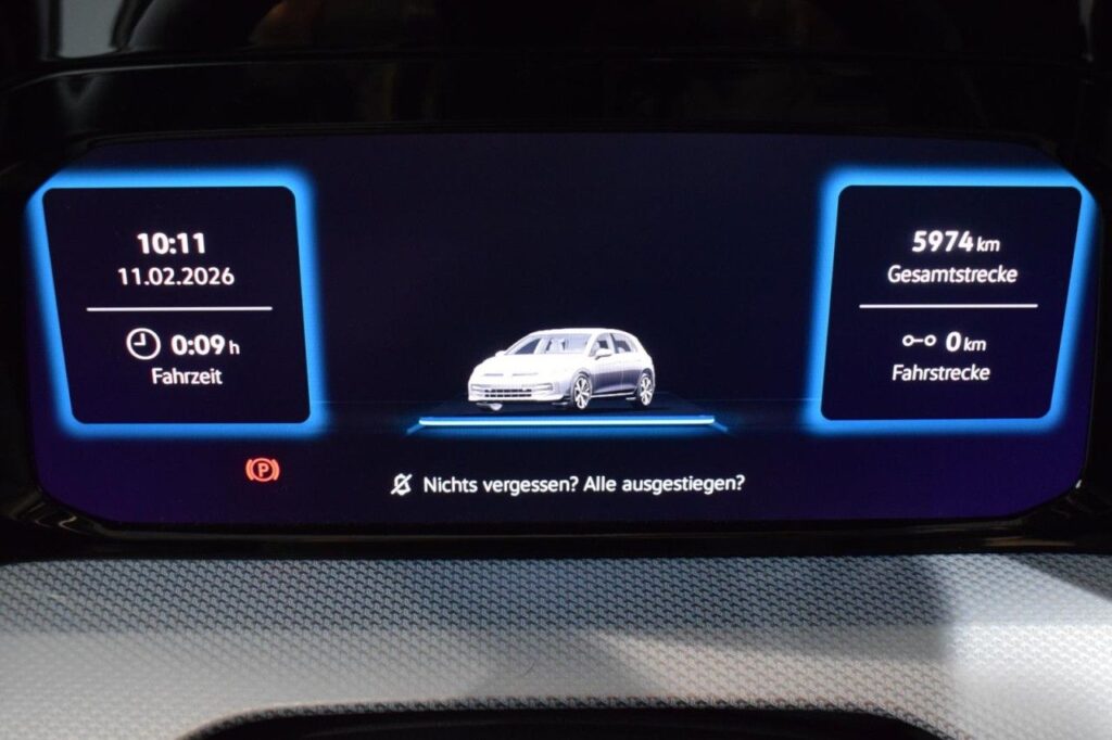 Volkswagen Golf Exposé-Bild 12