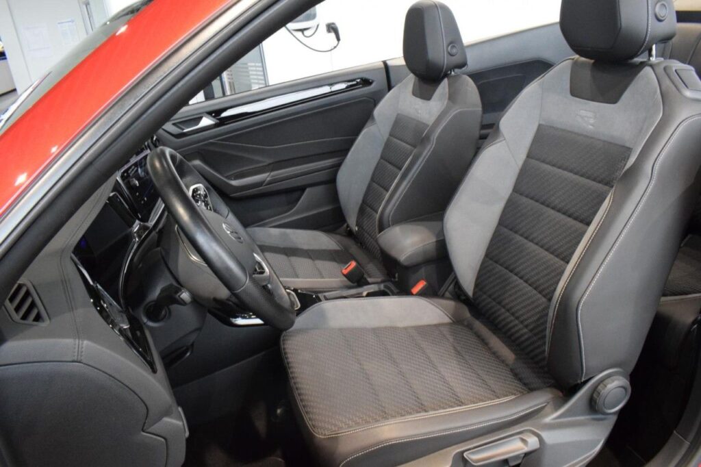 Volkswagen T-Roc Exposé-Bild 9