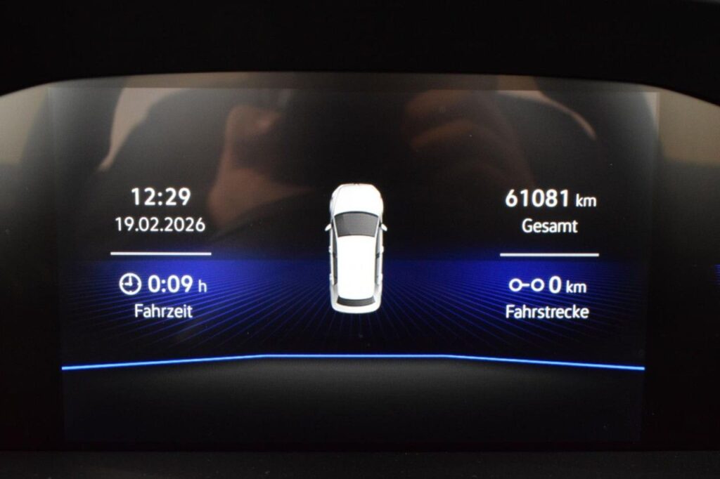 Volkswagen T-Roc Exposé-Bild 13