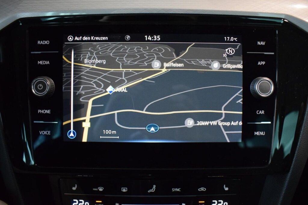 Volkswagen Passat Variant Exposé-Bild 15