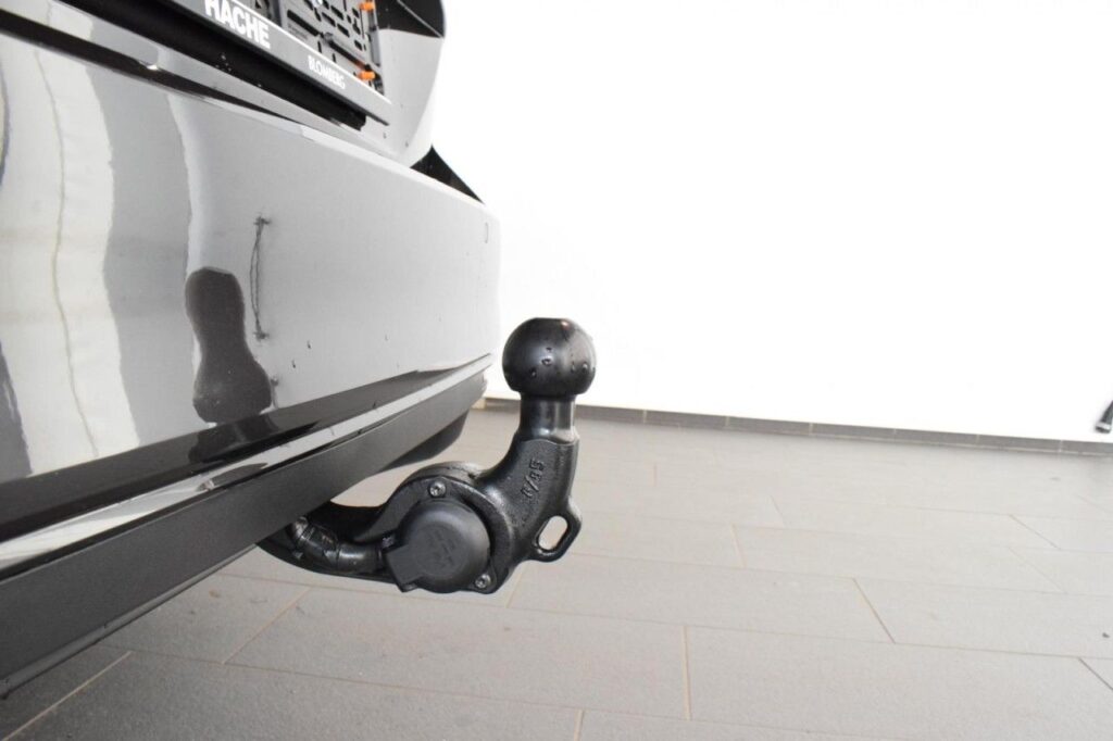 Volkswagen Passat Variant Exposé-Bild 18