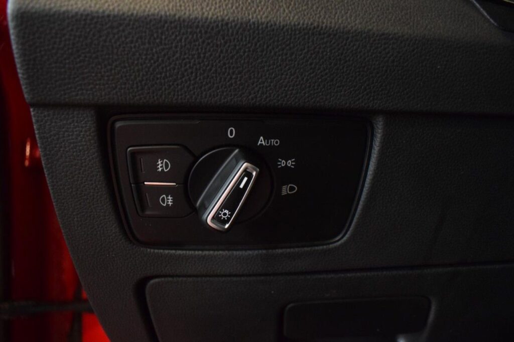 Volkswagen Passat Variant Exposé-Bild 13